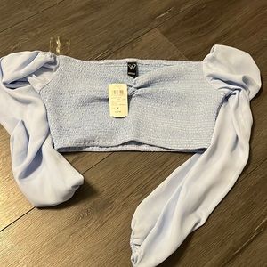 Long sleeve crop